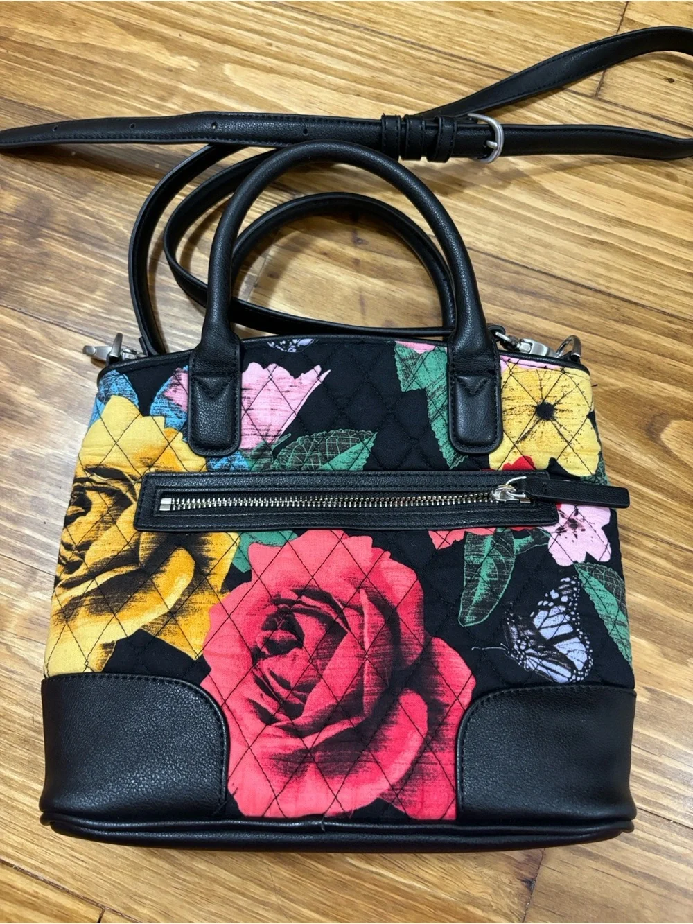 Vera Bradley Day Off Satchel in Retired Havana Rose Pattern, Excellent Condition